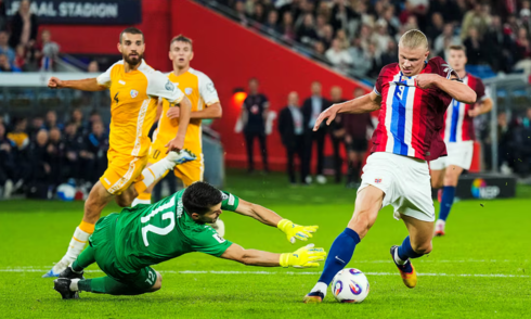 Haaland apologizes to Moldovan goalkeeper after scoring five goals