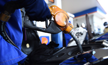 Fuel prices adjust: gasoline dips, diesel rises