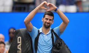 Djokovic supports Serbian student protests