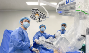Two months of bloody urine leads to urothelial cancer diagnosis