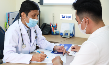 Does acid reflux cause cancer?