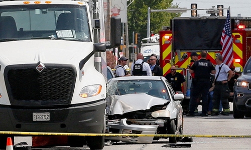 Undocumented immigrant killed after driving into US agent