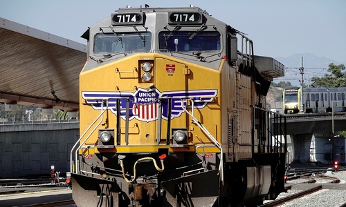 US poised for biggest rail merger in decades