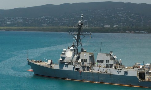 Venezuela accuses US navy of boarding and searching fishing vessel