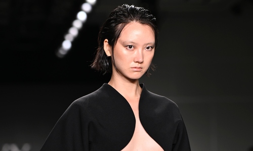 Vietnamese designer debuts daring office wear at New York fashion week