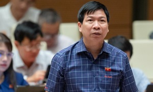 National assembly delegate Tran Van Thuc suspended