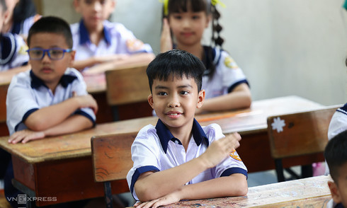 Southeast Asian languages proposed for Vietnamese schools