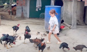 16kg woman builds $64,000 home for parents