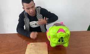 Regular customer steals 115 million VND from piggy bank
