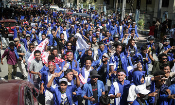 Timor Leste students protest vehicle purchases for MPs