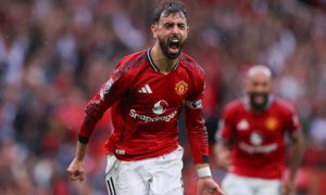 Scholes: Fernandes must play number 10 for Man Utd