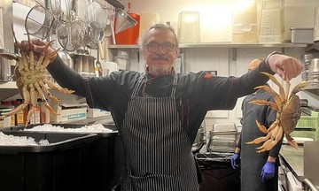 Renowned chef robs three banks in one day