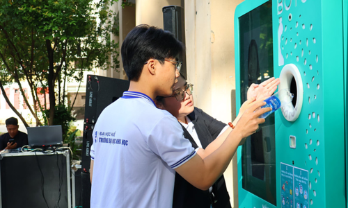 Hue pilots Vietnam's first plastic bottle deposit system