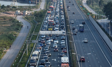 Experts oppose removing trees from highway medians after accident