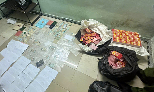 Loan sharks busted for charging over 1,500% annual interest