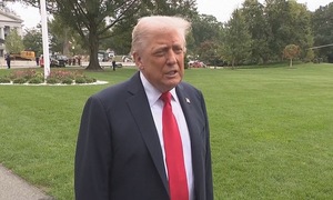 Trump clashes with Australian reporter, threatens to complain to prime minister
