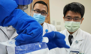 Vietnamese doctors to produce blood cancer treatment