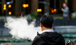 Over 230 Vietnamese people die each day from tobacco use