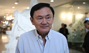 Thailand denies Thaksin held 'pizza party' in prison