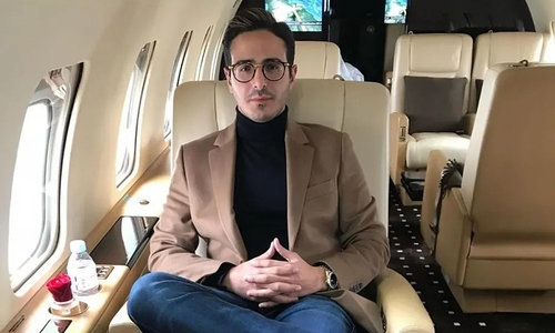Notorious 'Tinder Swindler' arrested for allegedly stealing from girlfriend
