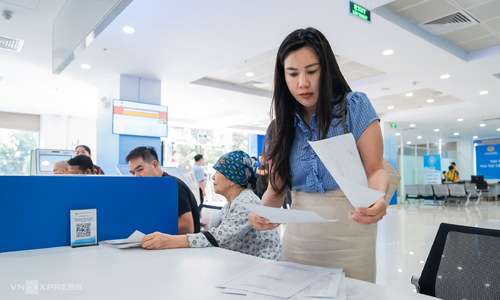 Public sector employees laid off due to streamlining may receive 24 months' salary