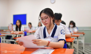 Over 1,000 university applicants affected by admissions errors