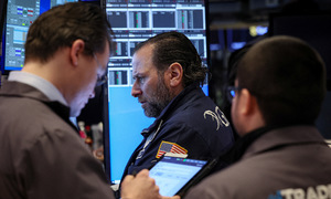 Investors unimpressed by Fed's interest rate cut