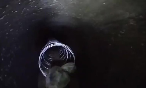 Ukraine floods pipelines, sets traps to thwart Russian advance