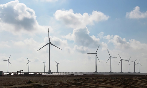 Ha Tinh seeks investors for $720 million wind power plant
