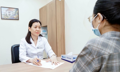 Causes of dry cough and itchy throat