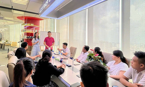 Lucky Shop e-commerce platform launches in Vietnam