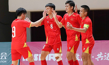 Vietnam dominates Hong Kong 9-1 in Asian futsal qualifiers