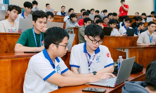 Vietnam establishes first training standards for gifted engineers and master's graduates
