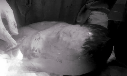 Baby boy born en caul