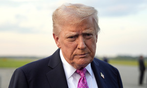 Trump threatens Venezuela over undocumented immigrants