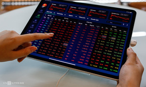 How Vietnamese insurance companies are investing in stocks