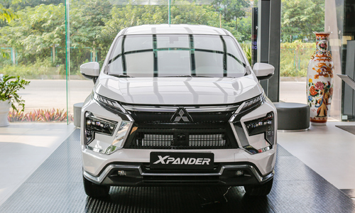 2025 Mitsubishi Xpander AT Premium priced at 659 million VND