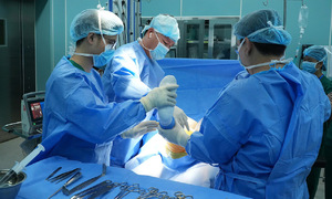 Quitting smoking and alcohol one month before surgery reduces complications