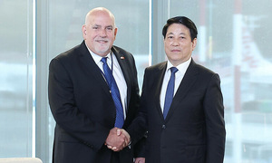 Costco seeks to boost partnership with Vietnamese suppliers