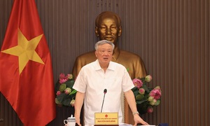 Deputy prime minister: Resolving stalled projects to inject trillions of dong into the economy