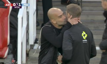 Guardiola's sideline kiss sparks controversy in Arsenal draw