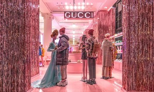 Luxury fashion market loses its luster