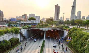 Thu Thiem Tunnel Closure for Three Afternoons