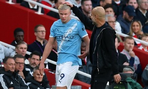 Neville: Guardiola's 180-degree tactical shift