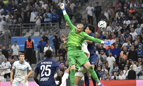 PSG defeated as Dembele receives Ballon d'Or