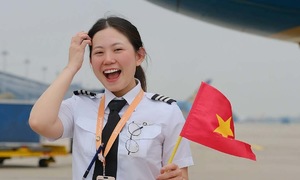 Flying with Mach Khanh