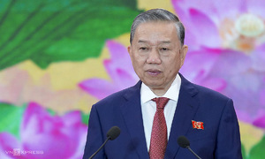 Party general secretary: Army must be elite, modern, and master new technologies
