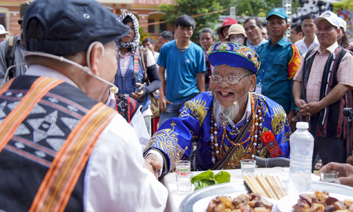 The Unification Ceremony of Three Co Tu Villages