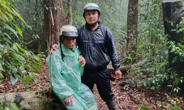 Elderly man rescued after five days lost in Da Lat forest