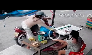 Couple steals phone from woman with disabilities